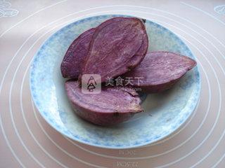 <a href=/shicai/shucai/ZiShu/index.html target=_blank><u>紫薯</u></a>如意酥