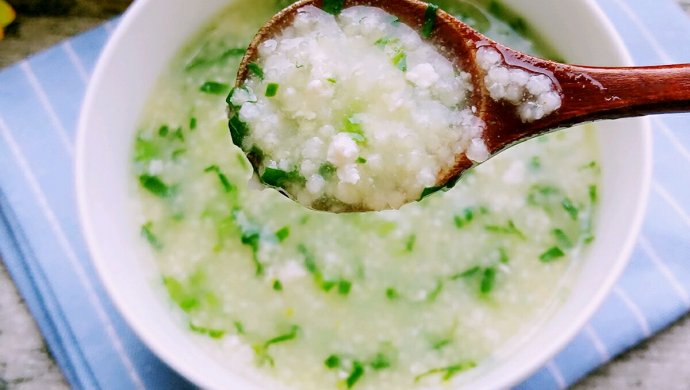 鸡肉青菜小米粥~宝宝早餐