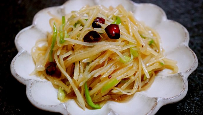 凉拌酸辣土豆丝