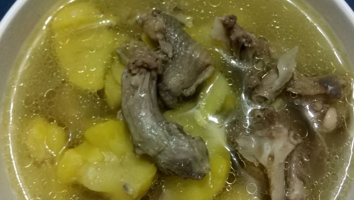 鸽子炖板栗