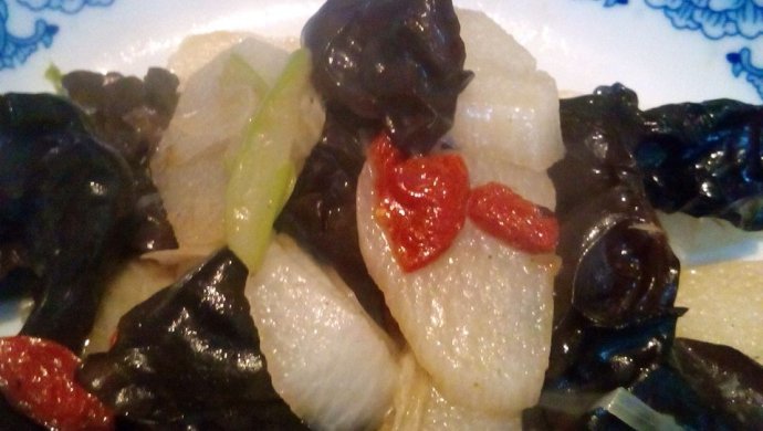 葱香黑木耳炒山药（关键还能抗雾霾）