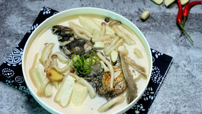 豆腐鱼头汤