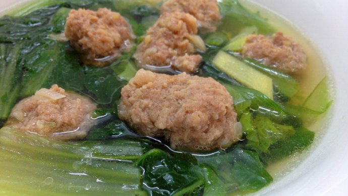 小白菜汆丸子