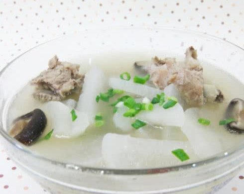 萝卜排骨汤