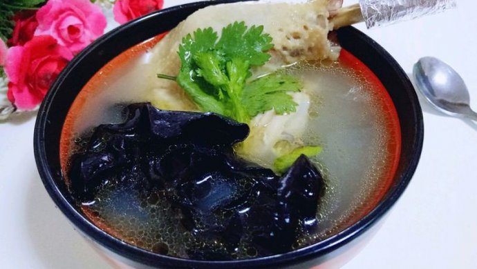 木耳鸡汤