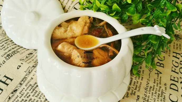 茶树菇鸡汤