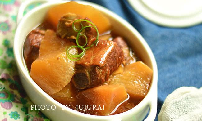 白萝卜炖排骨―冬季暖身