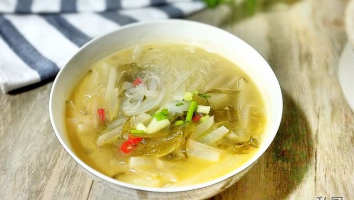 无辣不欢的酸菜粉丝汤