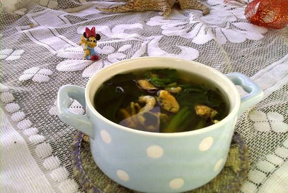 绿菠淡菜汤