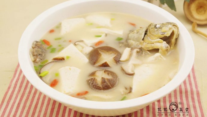 香菇豆腐鲫鱼汤