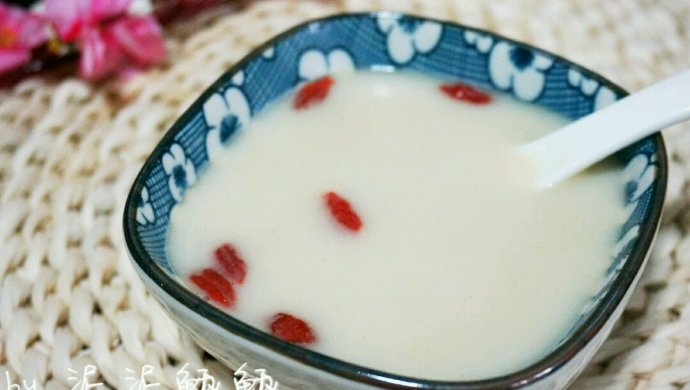 奶白鲫鱼汤