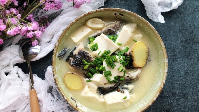 黑鱼豆腐汤