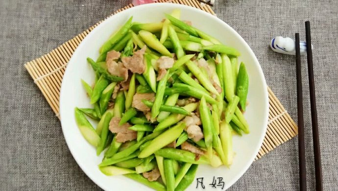 芦笋小炒肉