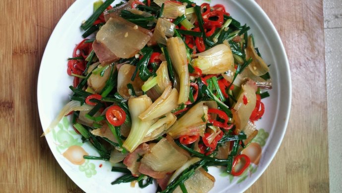 小炒荞头腊肉