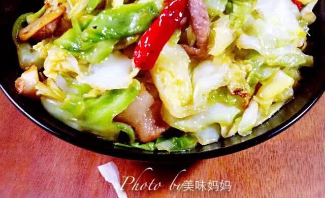 春季养生小炒，手撕包菜