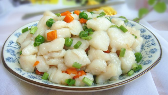 小炒鱼丁
