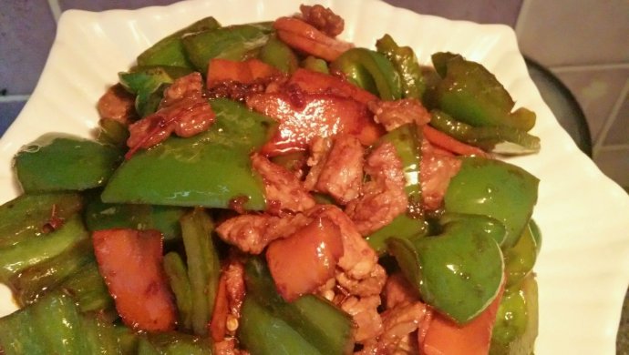 肉炒菜椒-杨姑娘