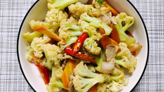 肉炒菜花