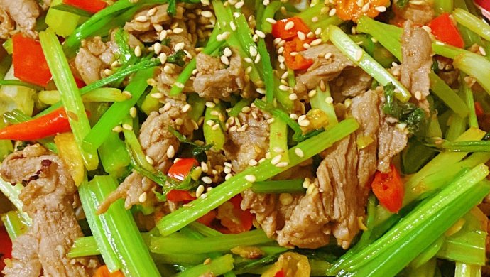 辣到怀疑人生：小炒黄牛肉