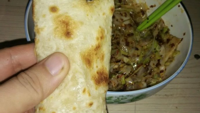 河南特色小吃美食洛馍卷菜