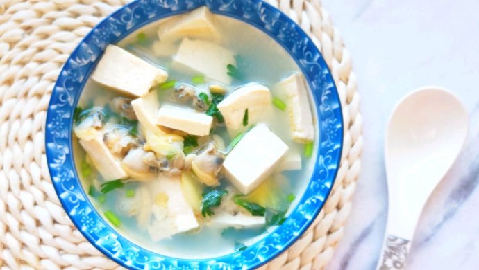 一滴油都不加|5分钟就能搞定的简单扇贝肉豆腐汤