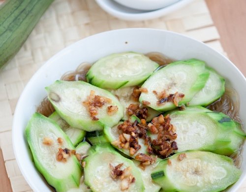 一招调出海鲜滋味---蒜茸粉丝蒸丝瓜