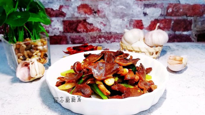 香芹双椒炒鹅胗~老少都爱吃的开胃菜