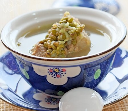 绿豆排骨汤