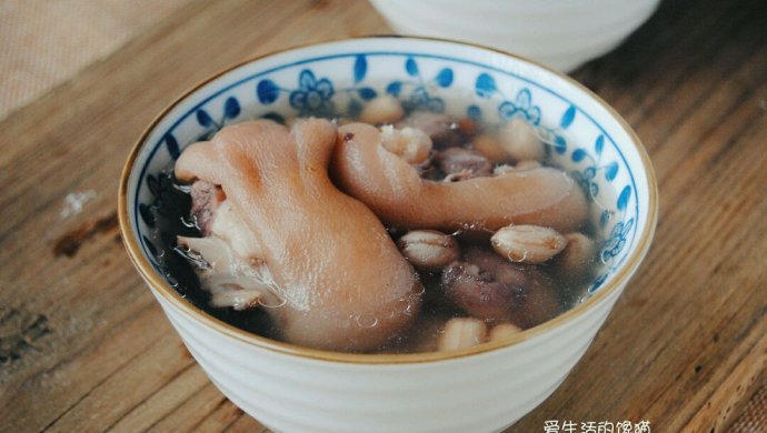 花生猪脚汤