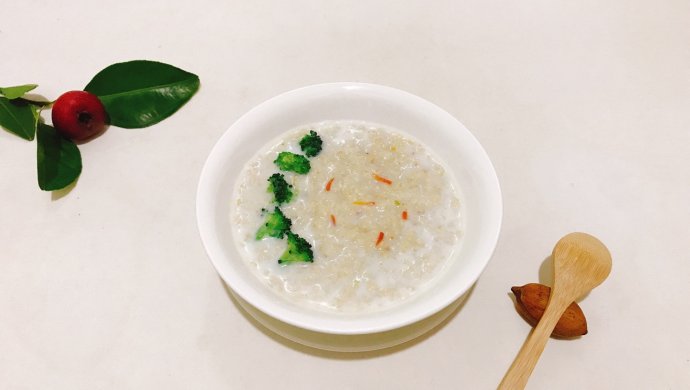 快捷低脂低卡营养早餐―杂蔬牛奶燕麦粥