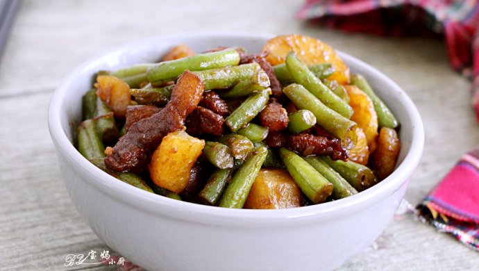油豆角烧土豆