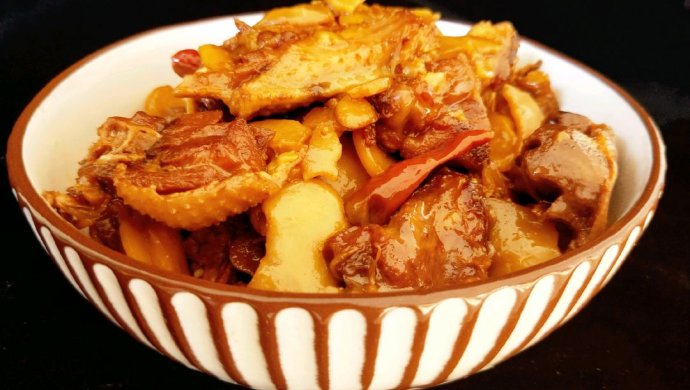 小鸡炖干土豆片
