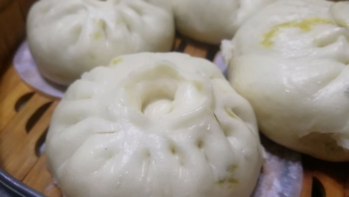 芽菜肉沫包子