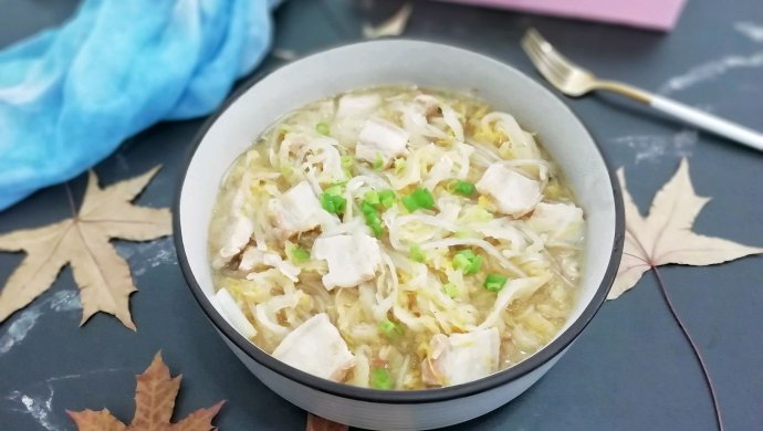 酸菜猪肉炖粉条