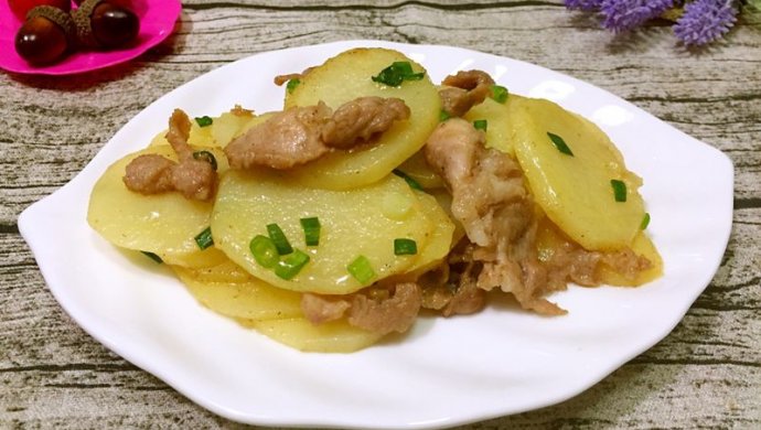 土豆片炒肉