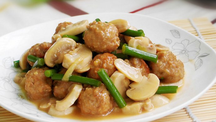 口蘑烧肉丸