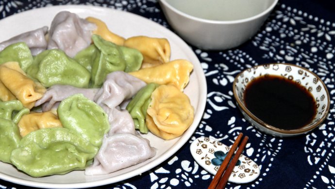 彩色饺子