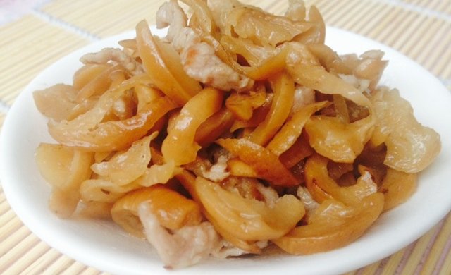 潮汕风味小菜--萝卜干炒肉