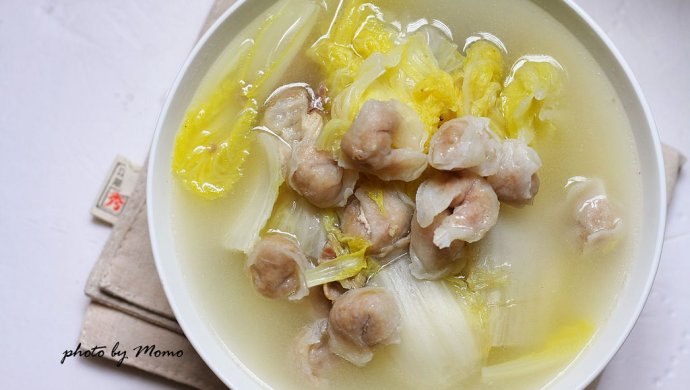鱼皮饺白菜汤