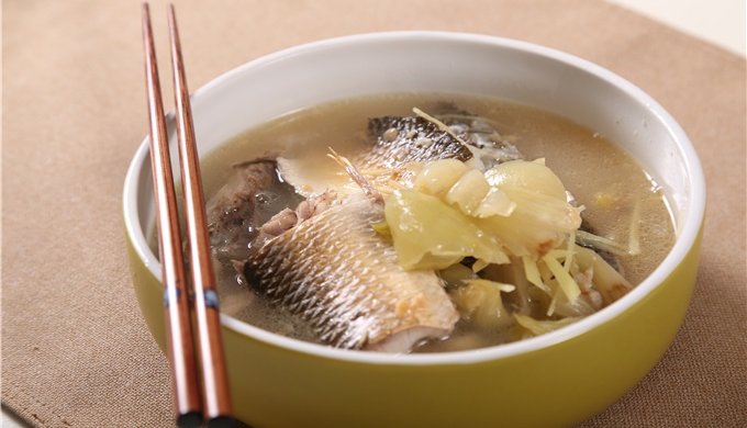 潮州酸菜煮梭鱼――捷赛私房菜