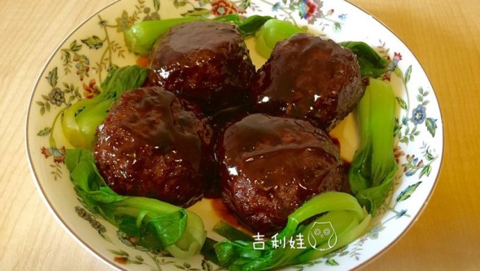 红烧狮子头