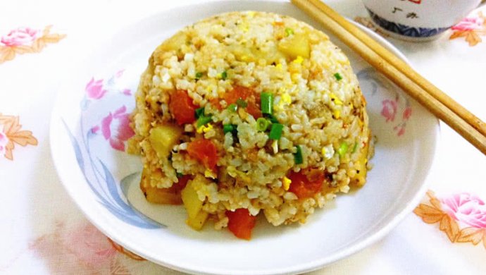 土豆番茄蛋炒饭