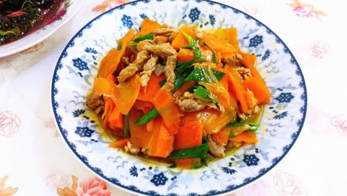 胡萝卜炒肉