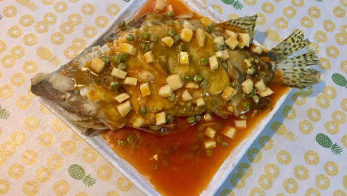 糖醋鳜鱼(松鼠汁)