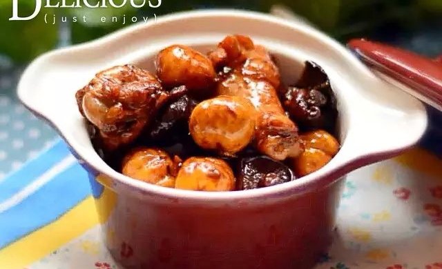 香菇板栗烧鸡