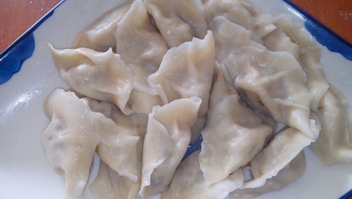 猪肉芹菜水饺