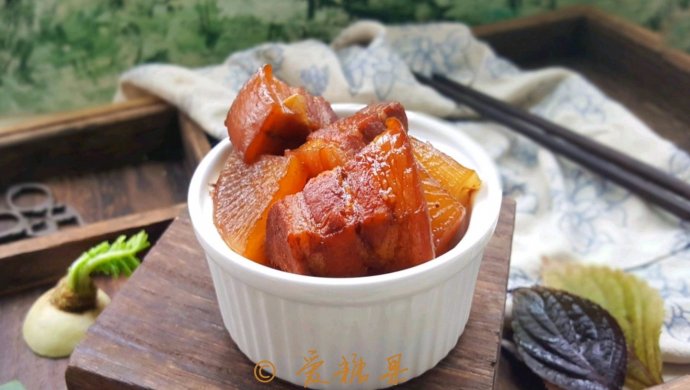 萝卜炖五花肉