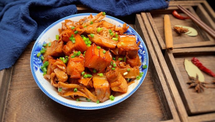 干笋红烧肉的家常做法