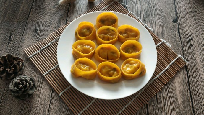 香菇鸡肉黄金饺