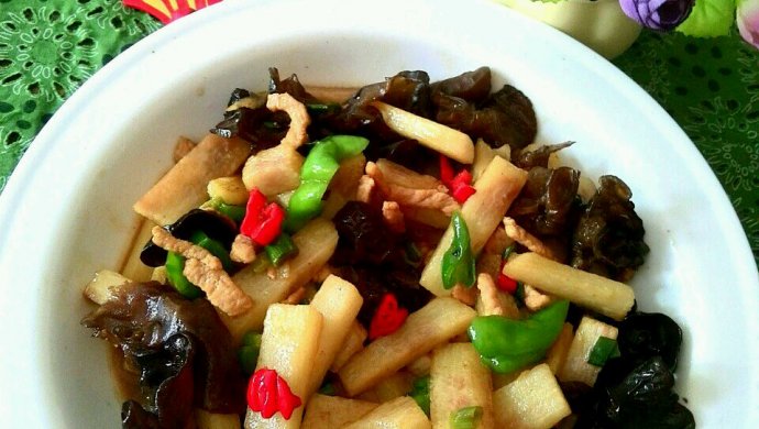 山药木耳炒肉丝